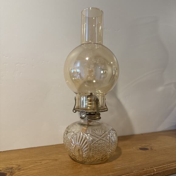 Vintage Amber MCM Princess Fantasia Round Hurricane‎ Oil Lamp Hurricane 13” Tall - Picture 4 of 10